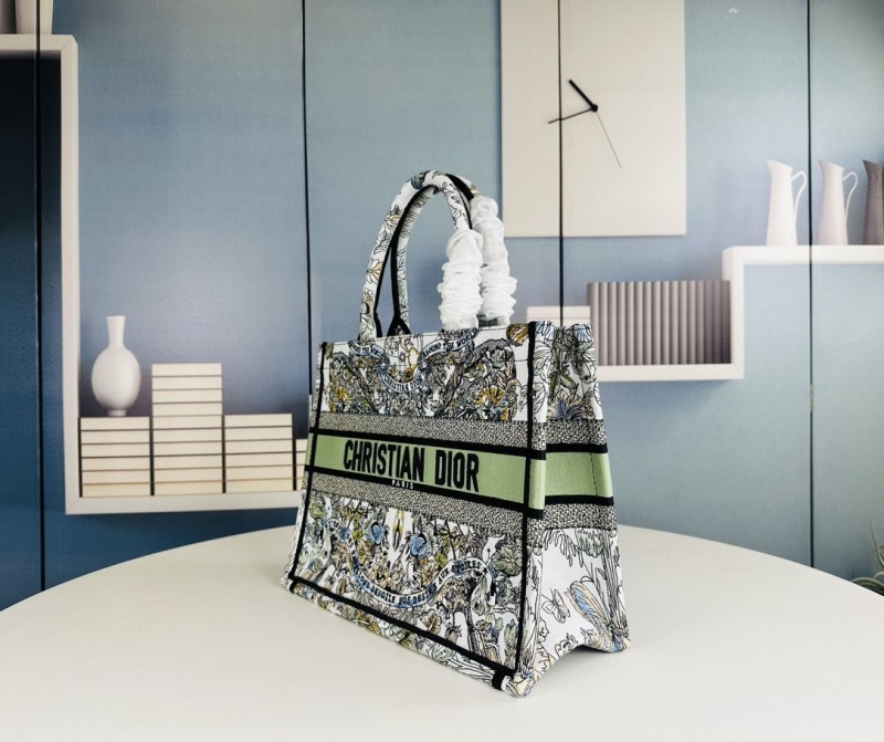 Dior Shopping Bags